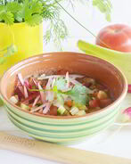 Гаспачо с редисом и фенхелем