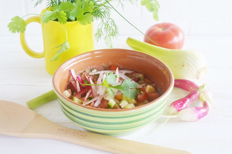 Рецепт гаспачо с редисом и фенхелем