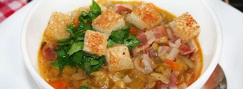 гороховый суп с копченой колбасой и беконом. Шаг 7