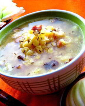 Гороховый суп с копченостями и тыквой