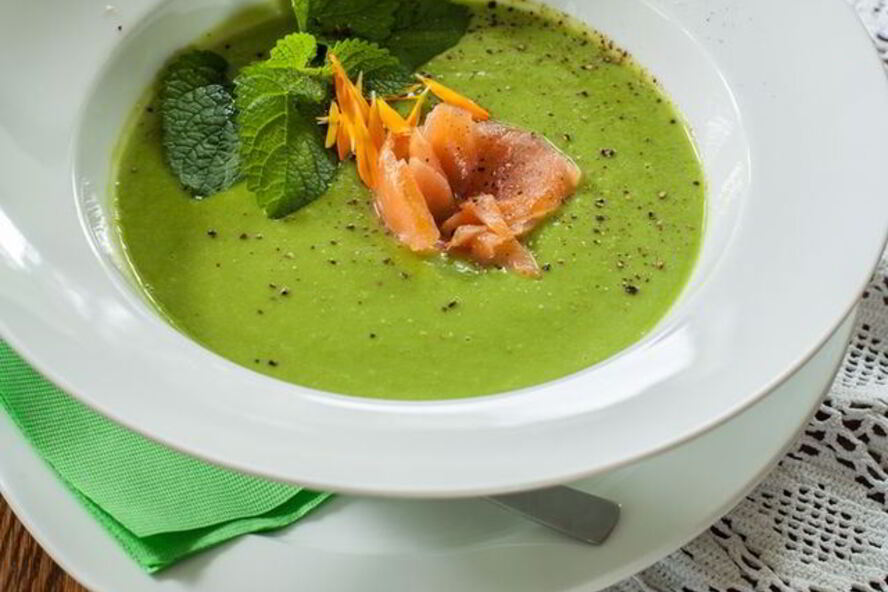 Рецепт горохового супа с копченым лососем