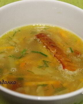 Гороховый суп с копчеными крылышками