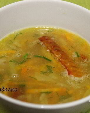Гороховый суп с копчеными крылышками