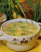 Гороховый суп с копчеными ребрышками и курицей