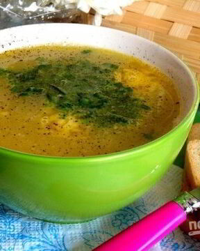 Гороховый суп с копчеными ребрышками