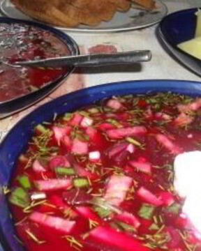 Холодник из консервированной свеклы