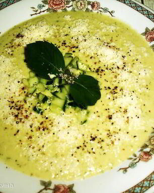 Холодный кабачково-огуречный суп