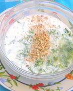 Холодный суп из зелени с огурцами на кефире для похудения