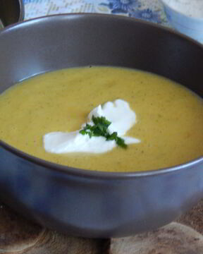 Крем-суп с тыквой и луком-пореем