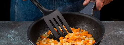 легкий суп с крабовыми палочками. Шаг 4