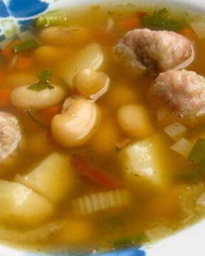 Мексиканский фасолевый суп с фрикадельками