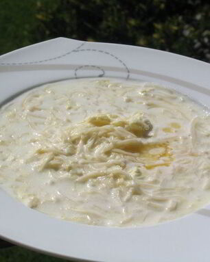 Молочный суп-лапша