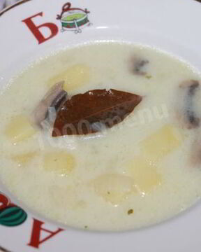 Молочный суп с картофелем и грибами