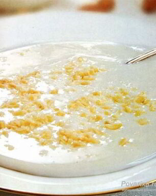 Молочный суп с миндалем