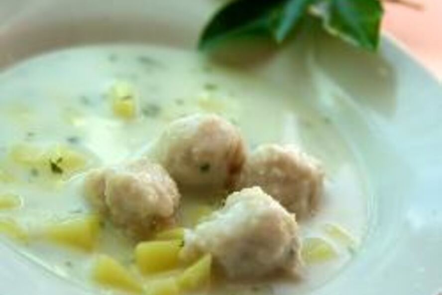 Рецепт молочного супа с рыбными фрикадельками