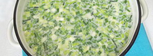 окрошка без мяса с красной икрой. Шаг 6