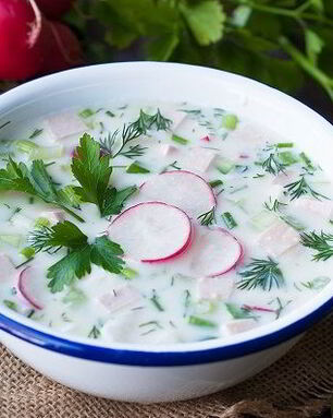 Окрошка классическая с колбасой на кефире