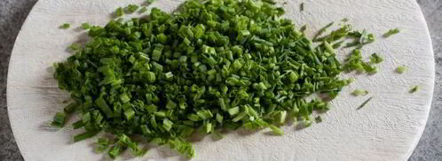 окрошка на квасе с полукопченой колбасой. Шаг 6