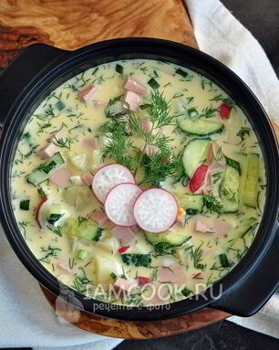 Окрошка с колбасой на айране