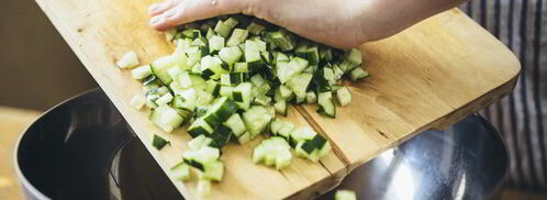 окрошка с куриной грудкой на кефире. Шаг 5