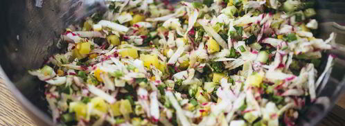 окрошка с куриной грудкой на кефире. Шаг 8