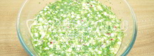 окрошка с курицей на квасе. Шаг 9