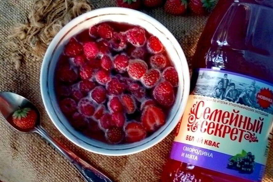 Рецепт ягодной окрошки