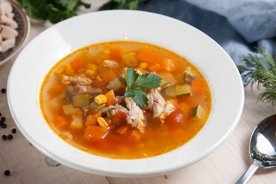 Рецепт легкого куриного супа с овощами