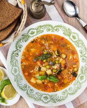 Минестроне с песто