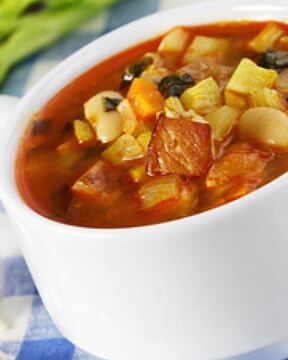 Овощной суп с копченой грудинкой