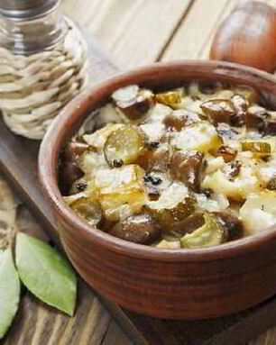 Рассольник с почками на говяжьем бульоне