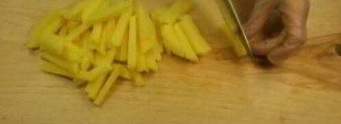 суп рассольник классический с перловкой. Шаг 3