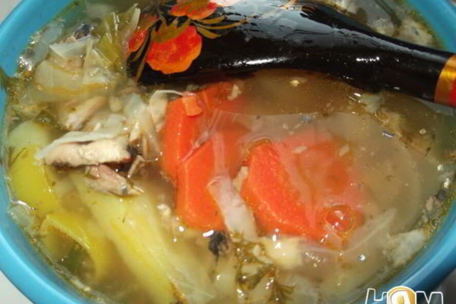 Рецепт острых щей с рыбными консервами