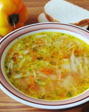 Щи из индейки со свежей капустой