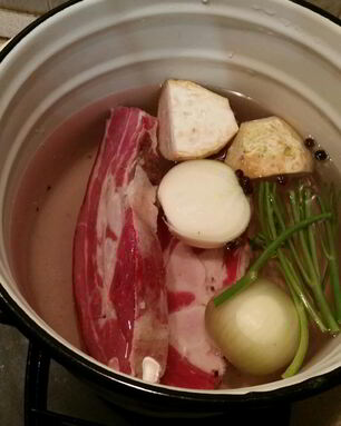 Щи с говяжьей грудинкой