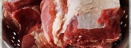 щи с крапивой, щавелем и говяжьими ребрышками. Шаг 5