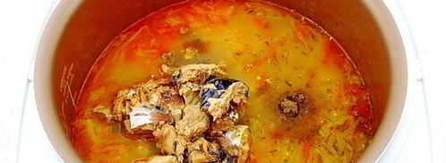 щи с рыбными консервами в мультиварке. Шаг 15