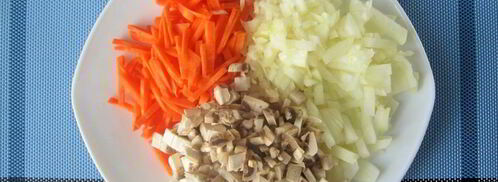 свежие щи с грибами. Шаг 3