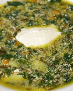 Зеленые щи из шпината