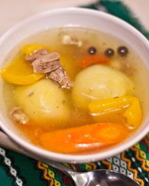 Шурпа на бараньем бульоне