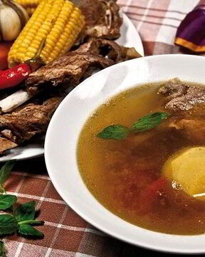 Шурпа в казане