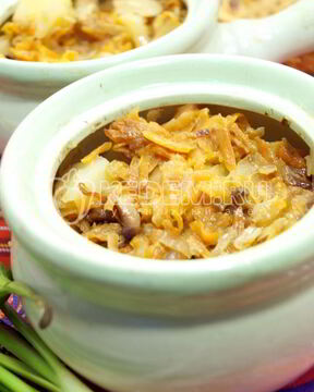 Грибная солянка в горшочке