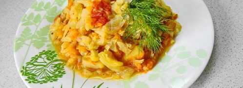 солянка из капусты с сосисками и помидор в мультиварке. Шаг 11