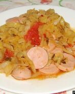 Солянка из капусты с сосисками