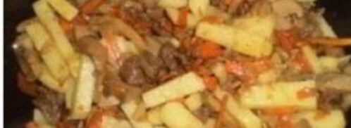 солянка с картошкой в мультиварке. Шаг 4