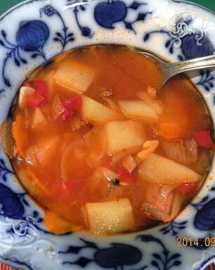 Суп картофельный с паприкой