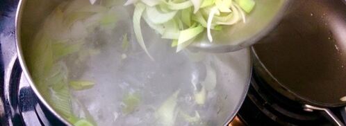 овощной перловый суп-пюре с луком-пореем и шампиньонами. Шаг 14