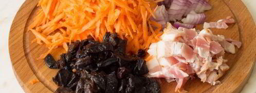 суп-пюре из фасоли с беконом и черносливом. Шаг 3