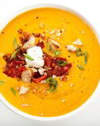 Суп-пюре из сладкого картофеля с маскарпоне