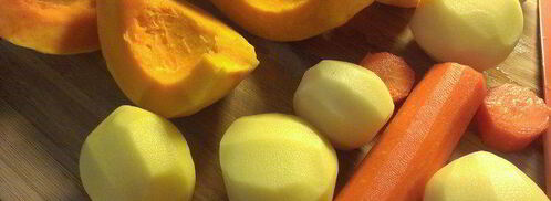 тыквенный суп-пюре солнышко на блюде. Шаг 3